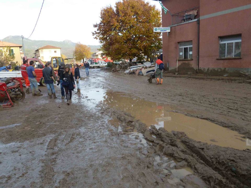 Strade di Borghetto allagate