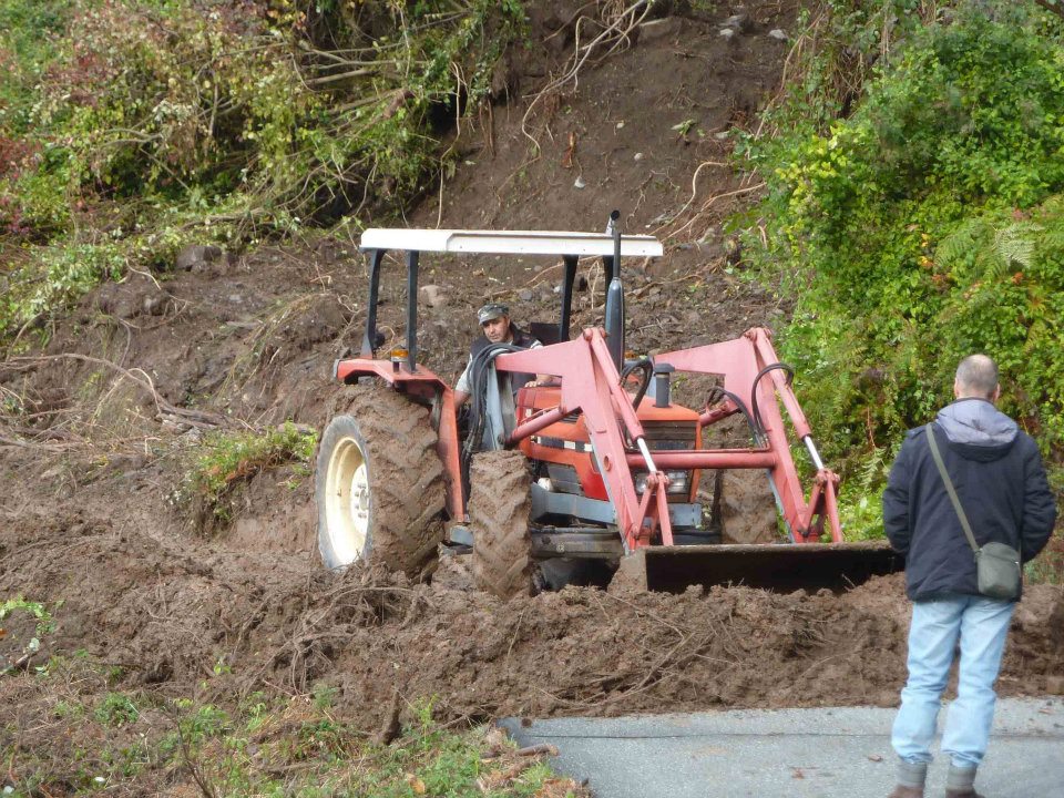 Rimuovendo una montagna di terra